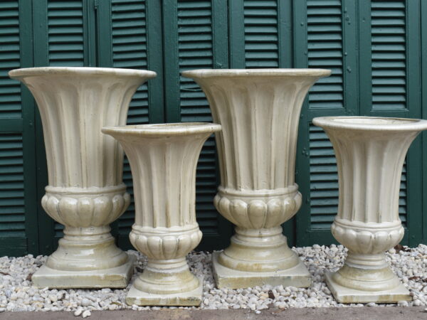 Glaze Fluted Urn Cream