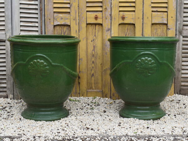 Glazed Terracotta Pots Clam Shell Style